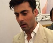 An exclusive interview with Fawad Khan after he wins the Lux Style Award for Best Actor TV (satellite) for his role in Zindagi Gulzar Hai. His co-star Sanam Saeed won Best Actress in the same category, Fawad Khan also chats about his plans for the future and TV vs Film.