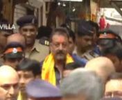 Sanjay Dutt Takes Blessings at Siddhi Vinayak from dutt