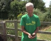 Growing organic vegetables commercially for over 30 years, Charles Dowding has developed a no-dig method of cultivation for temperate climate gardening.