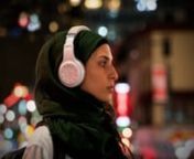 Discover an other short film, HOT DOG, from Sundance Film Festival!n40% discount -&#62; vimeo.com/r/2Hkc/NUl1L3guWDnnA female Lyft driver navigates the night shift in New York City while waiting to hear life-nor-death news from her family in Syria. nnn