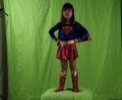 Think Superman and old-school B-rated movies. Green screening is a technique used to transplant a subject from a green-screen studio to a completely different location or background.nnYou will have much better results with with a professional video camera, studio lighting, and the proper green screen, but this kind of project can still be done without that. (Reality is, most of us don&#39;t have that kind of set-up available.) This tutorial shows you how you can do your own homemade green screen pro