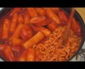 How To Make Cheese Tteokbokki made from Rice [Korean Street Food] Recipe nチーズトッポッキ米から作られました の作り方 n●● Recipe (レシピ):n**RICE CAKE:n- 200g Ricen(ご飯)n- Watern(水)n- Wait for 10 hoursn(10時間待つ)n- 1/4Tsp Saltn(塩)n- 150ml Watern(水)n- Medium heat 30 minutesn(中火 30分)n- Cooking oiln(油)n- Knead for 5 minutesn(5分間捏ねる)n**SAUCE:n- 2Tbsp Gochujang chili pasten(コチュジャン)n- 1,5Tbsp Sugarn(グラニュー糖)n- 1Tbsp Ch