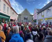 Brecon schoolchildren sing Welsh national anthem on St David's Day from kavir sing hindi film song