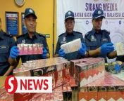 Johor Customs Department has seized more than 21 million illicit cigarette sticks during two separate checks at the Port of Tanjung Pelepas (PTP) earlier this month.&#60;br/&#62;&#60;br/&#62;The department’s director Aminul Izmeer Mohd Sohaimi on Wednesday (March 20) said that the seizures were made at the Customs inspection bay in PTP on March 4 and March 13.&#60;br/&#62;&#60;br/&#62;Read more at https://tinyurl.com/3zt7x9em &#60;br/&#62;&#60;br/&#62;WATCH MORE: https://thestartv.com/c/news&#60;br/&#62;SUBSCRIBE: https://cutt.ly/TheStar&#60;br/&#62;LIKE: https://fb.com/TheStarOnline