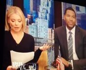 Kelly Ripa makes Funny Joke About Girl Licking Pole has Michael Strahan in TEARS says &#92;