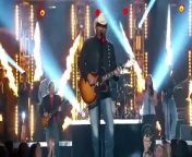 Toby Keith performing live &#92;