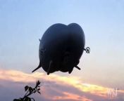 The World&#39;s longest aircraft, the Airlander 10, also nicknamed the &#92;