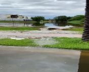 Jumeirah Islands lakes overflow after rains from la island