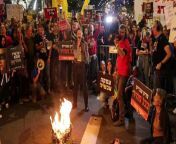 Israelis rally in Tel Aviv to call on Prime Minister Benjamin Netanyahu&#39;s government to accept a truce deal with Hamas and the release of hostages. &#60;br/&#62;&#92;