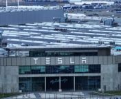 Tesla&#39;s Berlin factory has resumed production after a recent arson attack on an electricity pylon, causing a weeklong closure.A group referred to as the &#92;