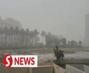 Weeks after a record-breaking rainstorm, the United Arab Emirates once again experienced huge rainfall on Thursday (May 2).&#60;br/&#62;&#60;br/&#62;WATCH MORE: https://thestartv.com/c/news&#60;br/&#62;SUBSCRIBE: https://cutt.ly/TheStar&#60;br/&#62;LIKE: https://fb.com/TheStarOnline