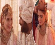 Arti Singh Wedding Video: From Pheras to Kanyadaan, Here is Arti Singh Wedding Full Video. Arti Singh and Dipak Chauhan tied the knot on 25 April 2024. Watch Video to know more &#60;br/&#62; &#60;br/&#62;#ArtiSinghWedding #ArtiSinghWeddingFullVideo #ArtiSingh&#60;br/&#62;~ED.141~HT.99~PR.132~